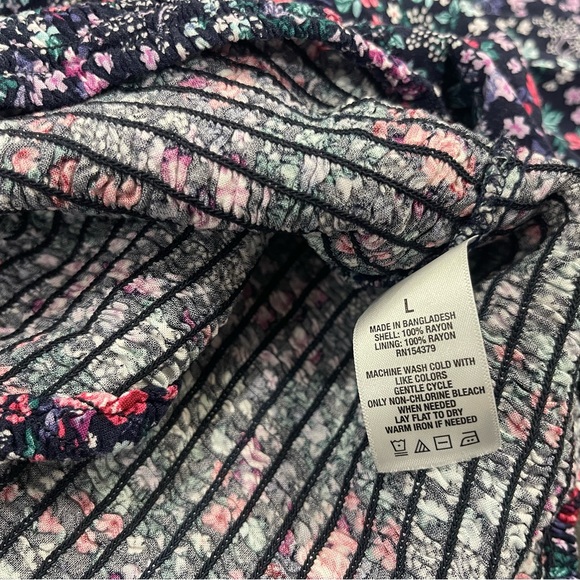 NWT Aeropostale Ditsy Floral Ruched Balloon Sleeve Crop Top Sz Large - Picture 6 of 6